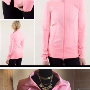 Light pink Asana Lululemon Athletica size 4